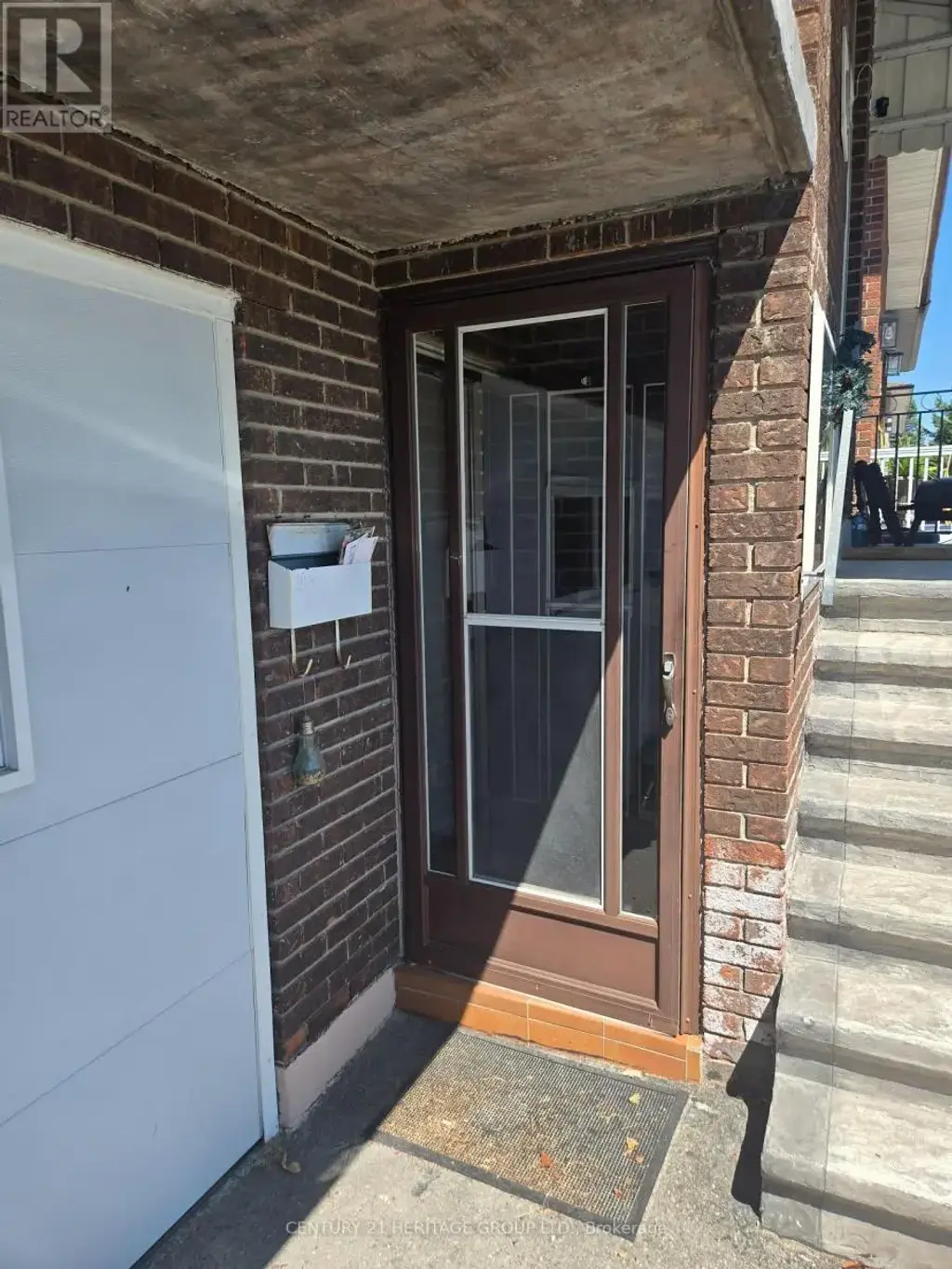 60 Albany Drive, Vaughan (West Woodbridge)